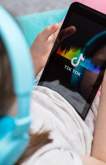TikTok Nedir? Çocuklar İçin Ne Kadar Güvenlidir?